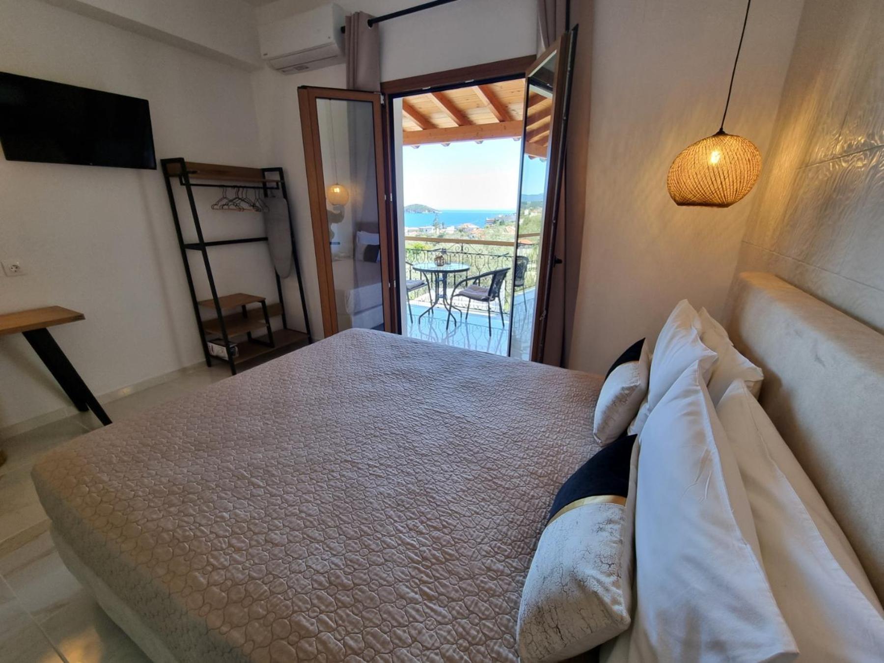 Olive Grove View Apartment Skiathos Town Bagian luar foto